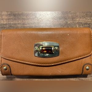 Very Nice Ladies Wallet with clasp